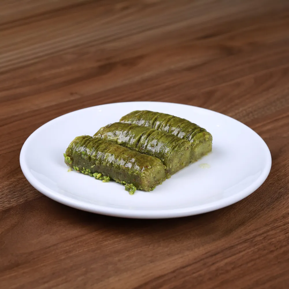 Fıstıklı Sarma