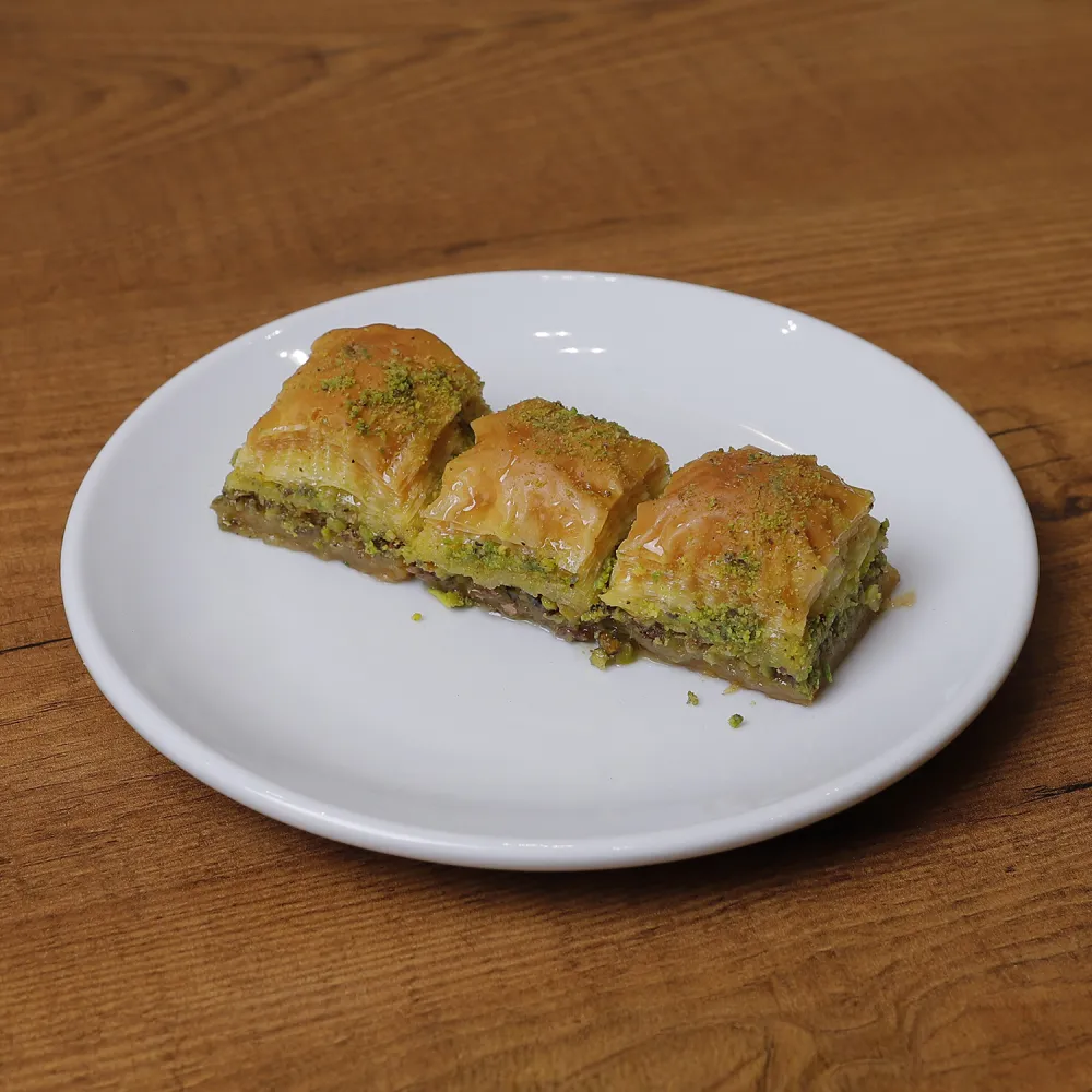 Fıstıklı Kare Baklava